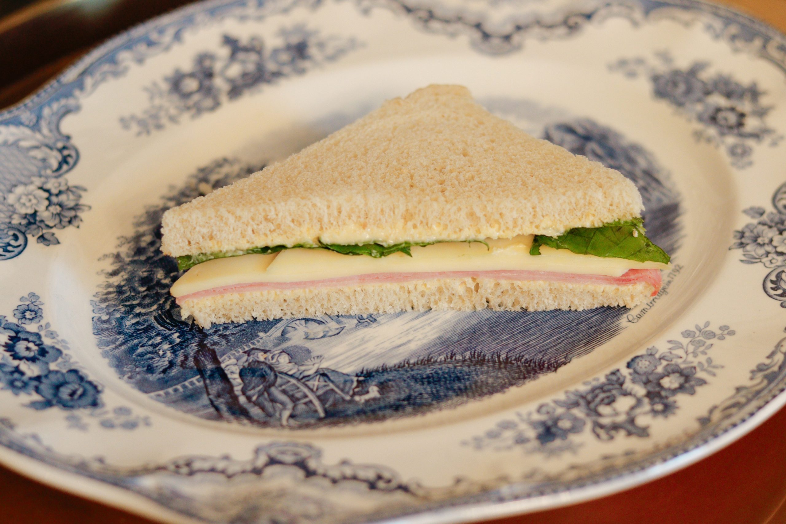 Sandwich-miga-JQR-1-scaled-1